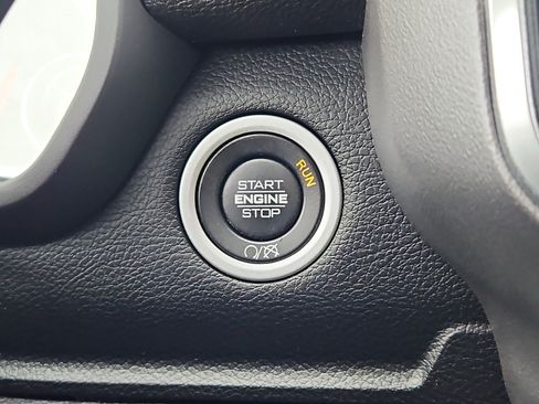 Used 2020 RAM 2500 Laramie image 23