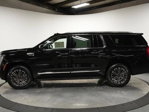New 2026 GMC Yukon XL Elevation w/ Elevation Premium Package image 5