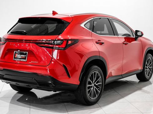 Used 2025 Lexus NX 250 FWD w/ Premium Package image 4