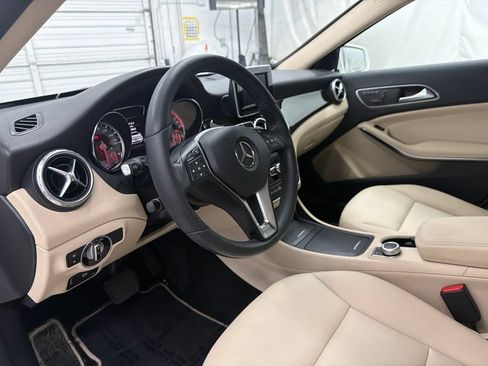 Used 2015 Mercedes-Benz GLA 250 image 10