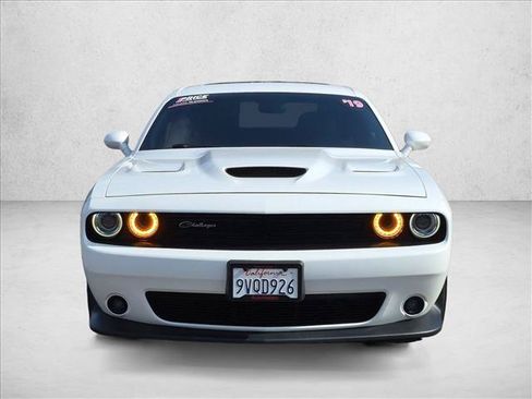 Used 2019 Dodge Challenger R/T Scat Pack RWD image 2