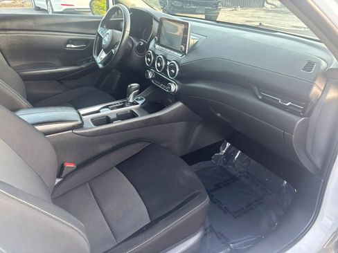 Used 2020 Nissan Sentra SV image 8