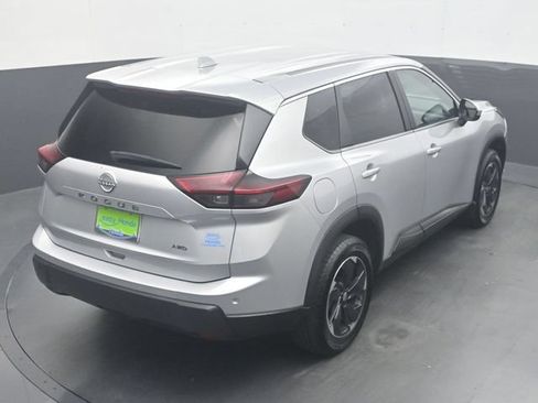 Used 2025 Nissan Rogue SV AWD/4WD image 23