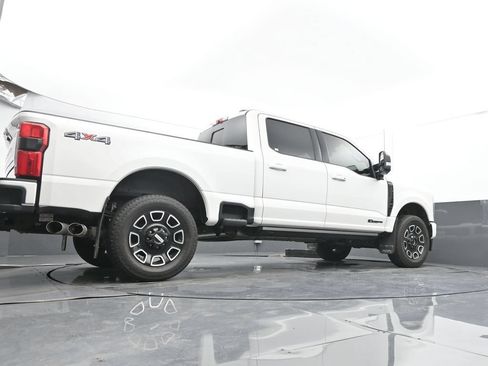 Used 2025 Ford F250 Platinum AWD/4WD image 33