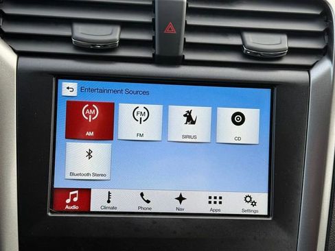 Certified 2017 Ford Fusion SE w/ Fusion SE Technology Package image 10