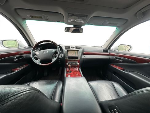 Used 2012 Lexus LS 460 AWD w/ Comfort Pkg image 12