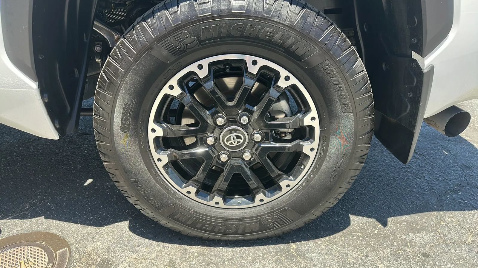 Used 2025 Toyota Tundra SR AWD/4WD image 15