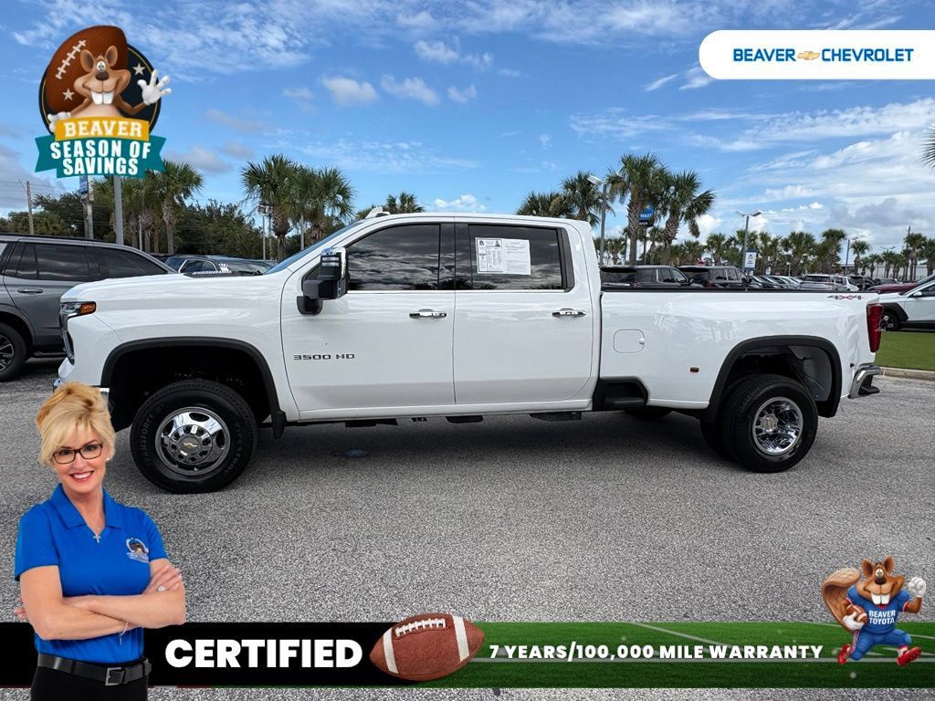 Used 2024 Chevrolet Silverado 3500 LTZ w/ LTZ Convenience Package AWD/4WD image 4
