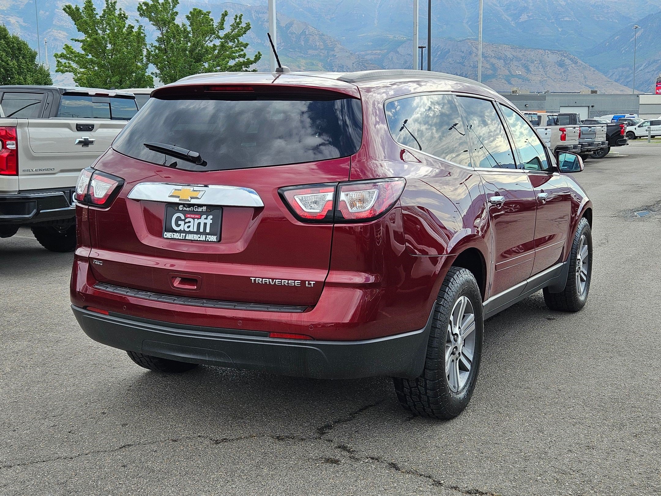 Used 2015 Chevrolet Traverse LT AWD/4WD image 3