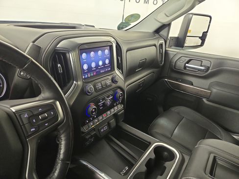 Certified 2022 Chevrolet Silverado 2500 LTZ w/ LTZ Plus Package image 24