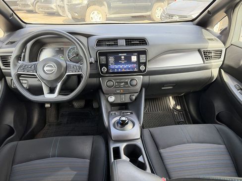 Used 2023 Nissan Leaf S image 11