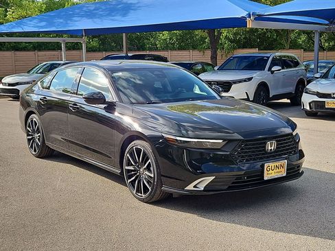 New 2026 Honda Accord Touring image 7