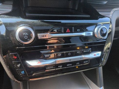 Used 2022 Ford Explorer Limited image 15