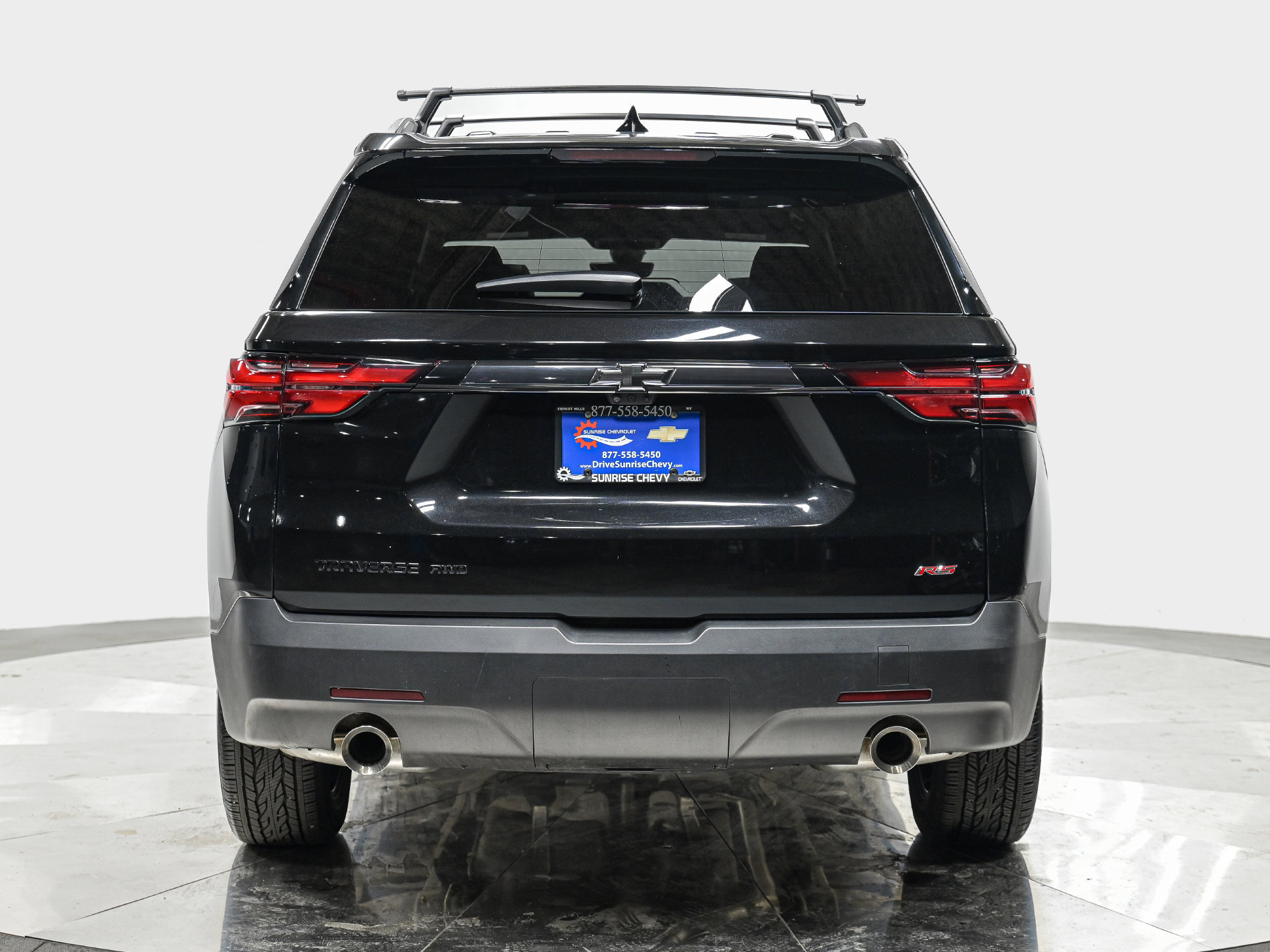 Used 2023 Chevrolet Traverse RS w/ LPO, Floor Liner Package AWD/4WD image 5