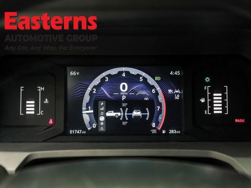 Used 2024 Toyota Tacoma SR image 17