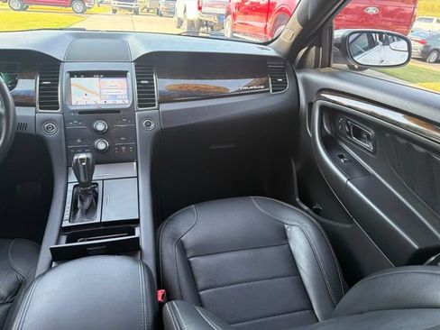 Used 2016 Ford Taurus Limited FWD image 13