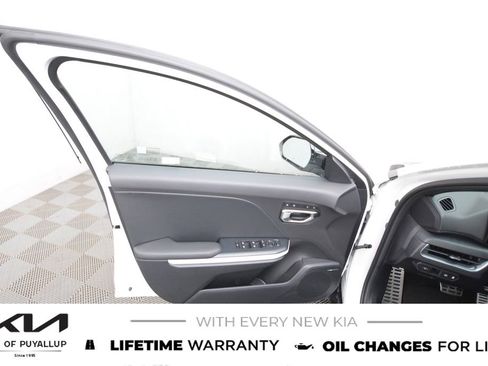 New 2025 Kia K4 GT-Line Turbo image 9