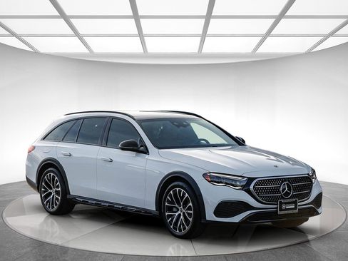 Used 2024 Mercedes-Benz E 450 4MATIC All-Terrain Wagon image 5