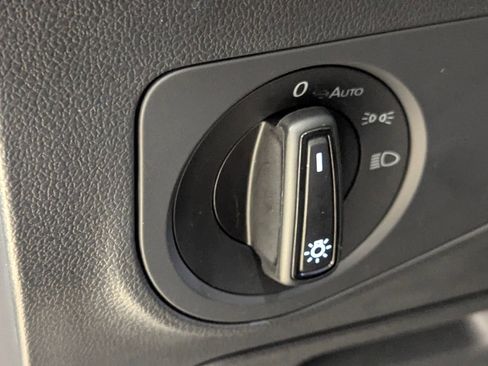 Used 2024 Volkswagen Tiguan S image 18