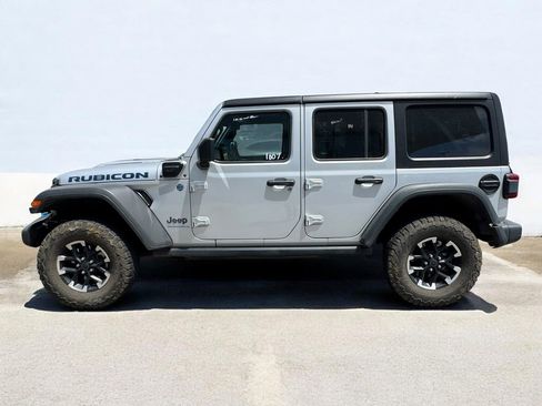 Used 2024 Jeep Wrangler Unlimited Rubicon 4xe AWD/4WD image 19