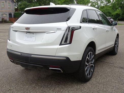 Certified 2023 Cadillac XT5 Sportv w/ Technology Package AWD/4WD image 5