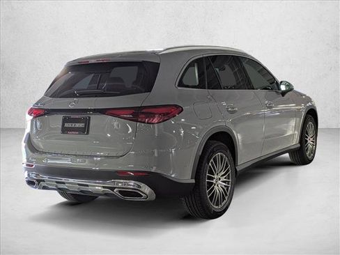 New 2026 Mercedes-Benz GLC 300 image 2