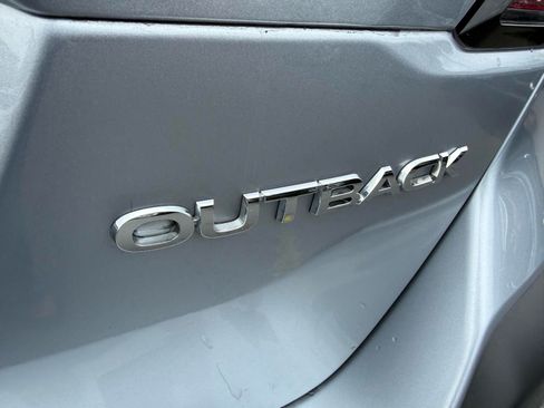 Used 2024 Subaru Outback Premium AWD/4WD image 6