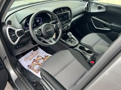 Certified 2025 Kia Soul LX w/ LX Technology Package image 13