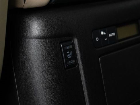 Used 2024 Nissan Armada Platinum w/ Captain's Chairs Package image 26