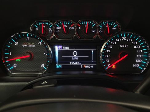 Used 2016 Chevrolet Silverado 1500 LTZ Z71 w/ Realtree Edition image 23