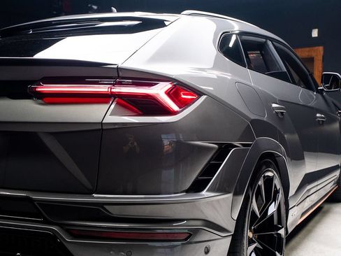 Used 2024 Lamborghini Urus S AWD/4WD image 25