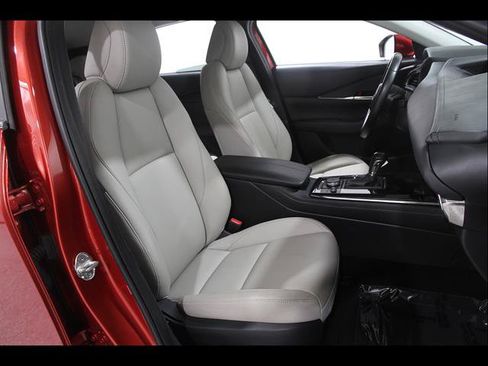 Certified 2022 MAZDA CX-30 AWD 2.5 S w/ Preferred Package image 16