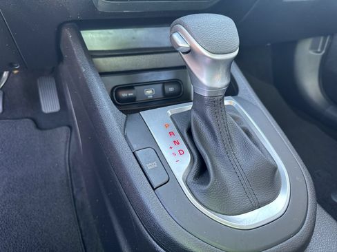 Used 2024 Kia Forte LXS w/ LXS Technology Package FWD image 29