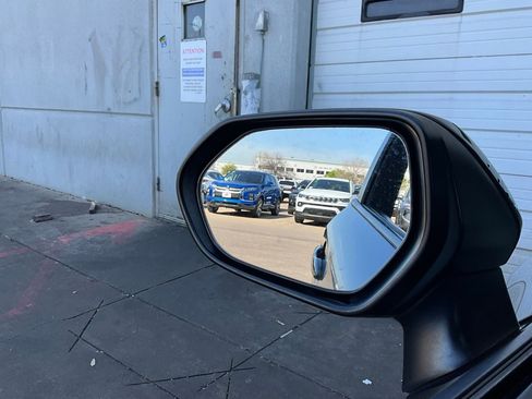 Used 2021 Toyota Corolla LE image 17