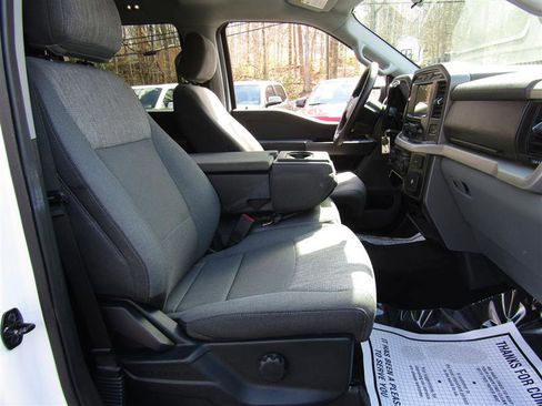 Used 2021 Ford F150 XLT image 32