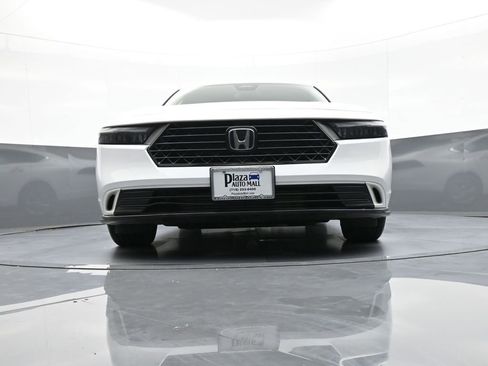 Certified 2023 Honda Accord EX image 27