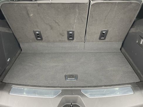 Used 2024 Cadillac Escalade Sport w/ LPO, ONYX Package image 37