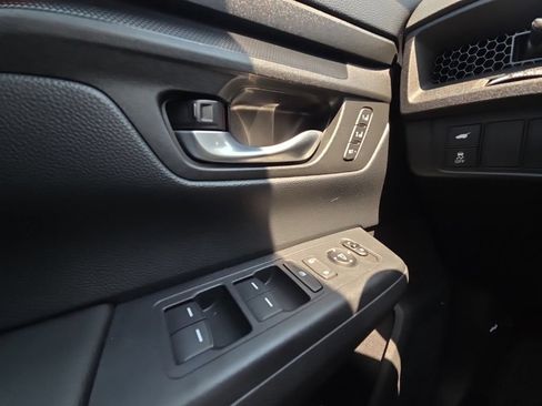 Used 2025 Honda CR-V Sport-L image 30