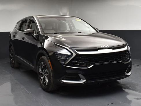 Certified 2023 Kia Sportage EX FWD image 2