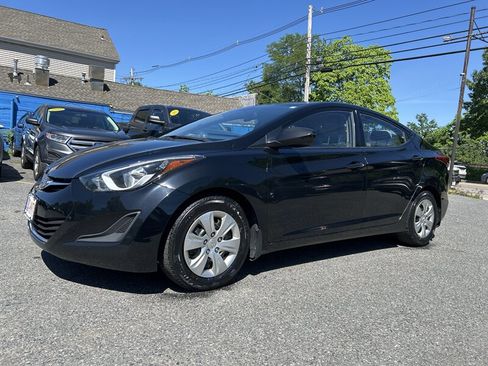 Used 2016 Hyundai Elantra SE FWD image 1