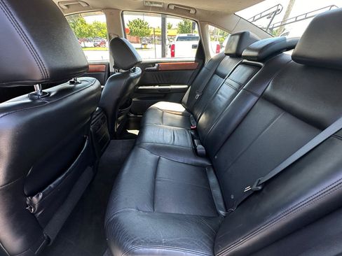 Used 2007 INFINITI M35 w/ Technology Pkg RWD image 9