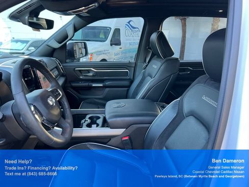 Used 2025 RAM 1500 Laramie w/ Sport Appearance Package AWD/4WD image 9