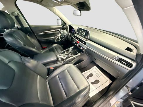 Used 2021 Kia Telluride S FWD image 26