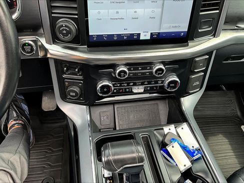 Used 2022 Ford F150 Lariat w/ Equipment Group 502A High image 52