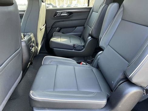 New 2026 Chevrolet Suburban Premier image 15