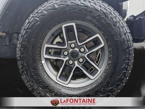 Used 2026 Jeep Gladiator Mojave AWD/4WD image 31
