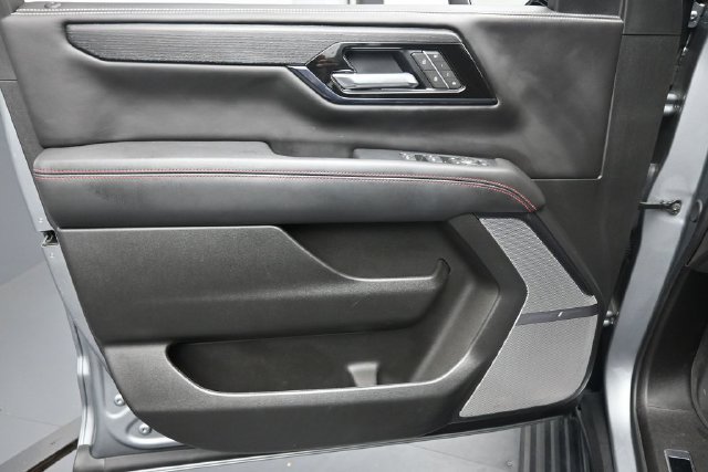 Used 2025 GMC Yukon AT4 Ultimate w/ LPO, Floor Liner Package AWD/4WD image 20