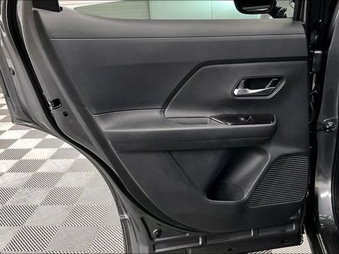 New 2026 Nissan Kicks SV w/ Cold Weather Package FWD image 32