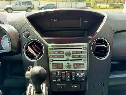 Used 2010 Honda Pilot EX-L image 12