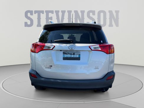 Used 2015 Toyota RAV4 LE AWD/4WD image 4